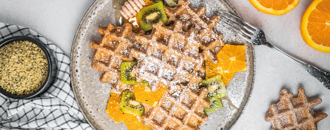 Waffles de laranja e canela para adoçar o verão