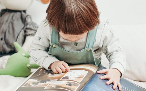 Como incentivar as crianças a ler em 4 passos