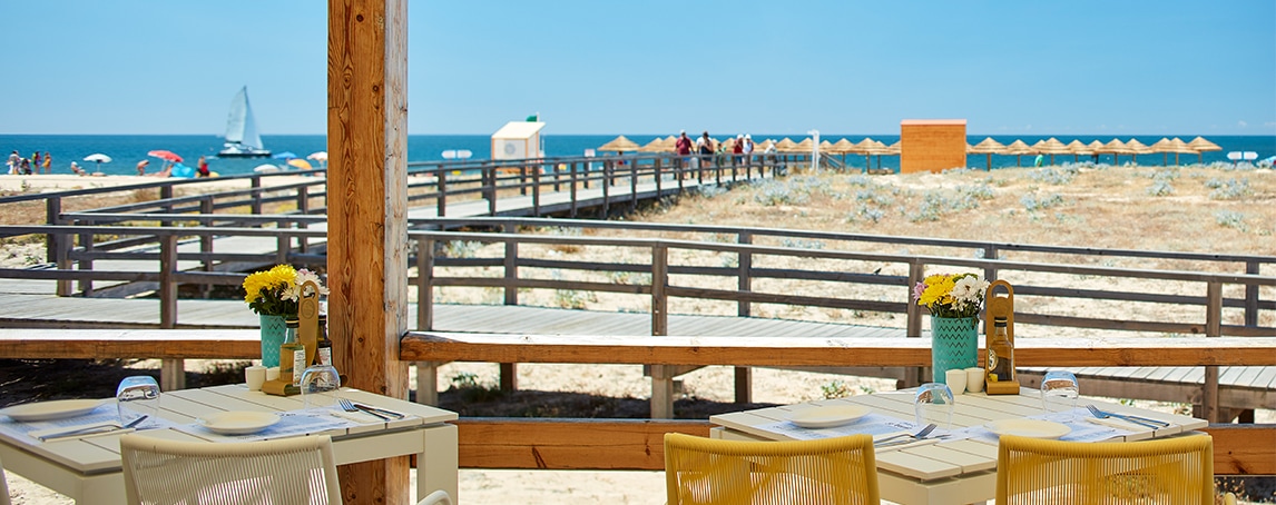 10 restaurantes de praia a experimentar este verão