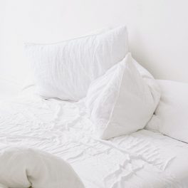 Não sabe quantas vezes deve trocar os lençóis da cama? Descubra aqui