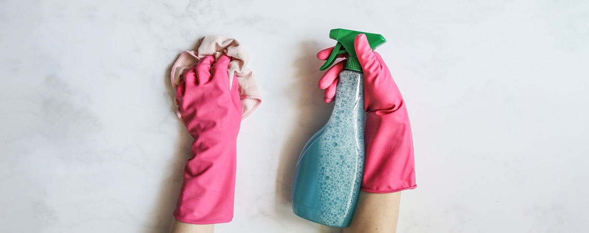 Como fazer os seus próprios produtos de limpeza sustentáveis