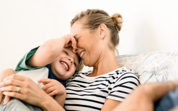 Pode a amabilidade mudar uma família? Estudo diz que sim