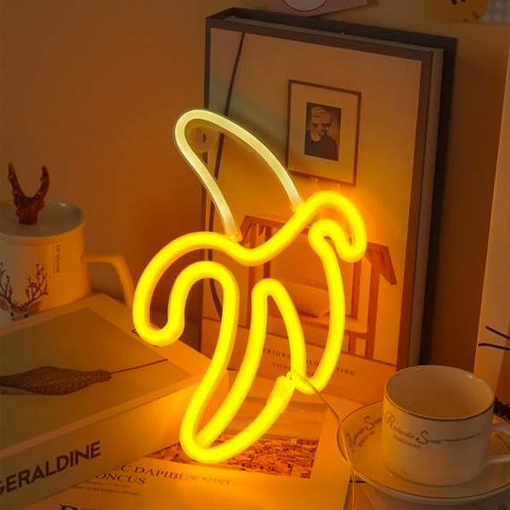 Luz néon em forma de banana