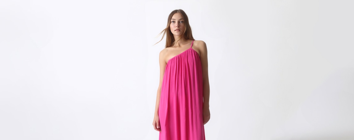 21 vestidos de cerimónia até 50€ para sobreviver à época de casamentos