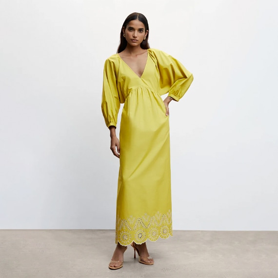Vestido com manga abaloada