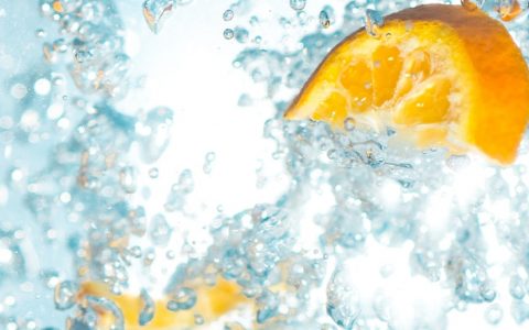 Todos os cuidados que deve ter com a alimentação nos dias de calor