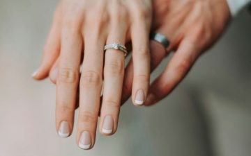 15 ideias de unhas perfeitas para todos os tipos de noivas