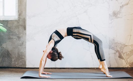 Yoga e Sexo: Os benefícios do Yoga na melhoria da sexualidade feminina