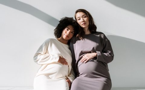 Porque estão os produtos de beleza para a gravidez em ascensão? Fomos perceber