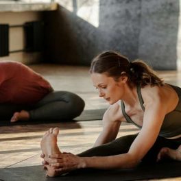 Quer melhorar a sua pr&aacute;tica de yoga? Experimente este curso de certifica&ccedil;&atilde;o