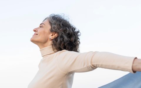Este nutriente é uma bênção para as mulheres na menopausa. Adivinha qual é?