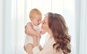 Esta é a razão pela qual os bebés devem vestir peças de algodão orgânico