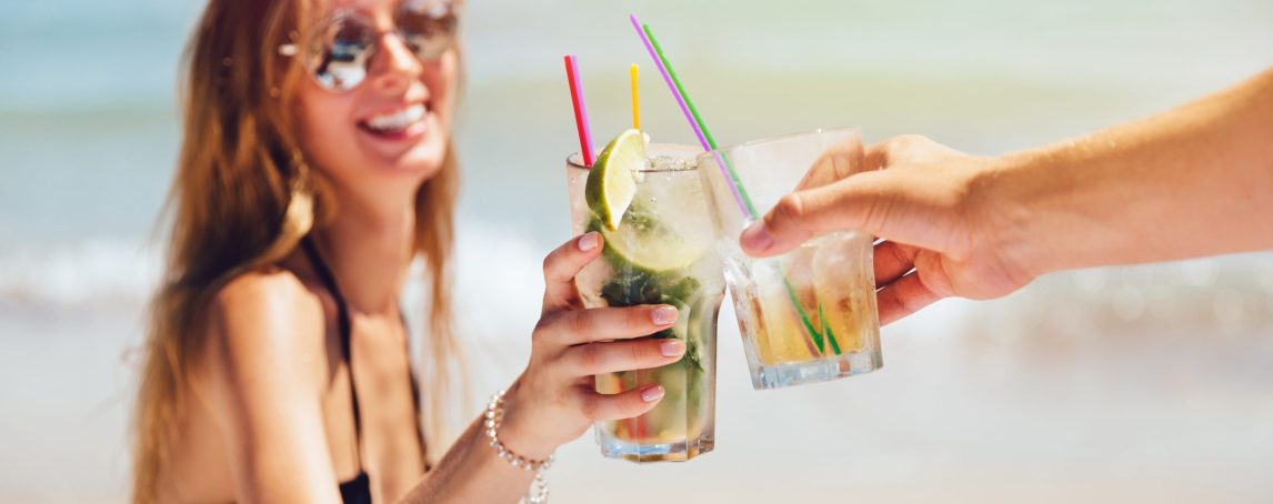 8 cocktails para refrescar as tardes de verão