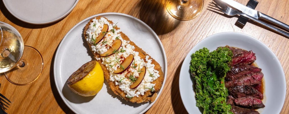 De hambúrgueres a comida asiática: 5 restaurantes para conhecer este mês