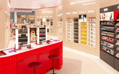 Perfumes & Companhia reabre com uma experiência de beleza nunca antes vista