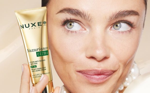 Combater as manchas ou o envelhecimento? Com este creme, n&atilde;o tem de escolher