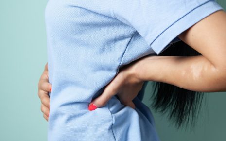 N&atilde;o aguento a dor de costas! Fa&ccedil;a estes exerc&iacute;cios e resolva