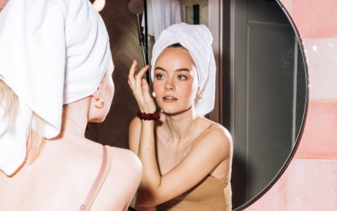 Acne: causas, impacto emocional e a solução!