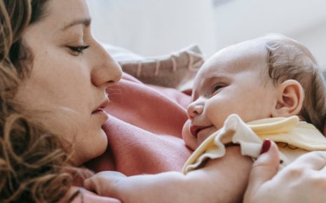 P&oacute;s-parto: quando a sa&uacute;de mental da m&atilde;e &eacute; deixada de lado