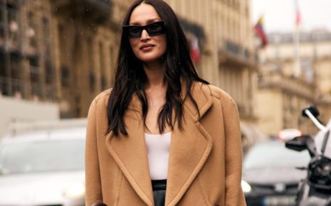 20 looks para usar em outubro, entre o calor e o frio